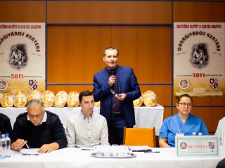 Dunaújváros Kenyere - Ünnepi adományátadó - fotó: Ónodi Zoltán