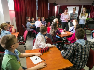 Illemtan vetélkedő az MMK-ban - fotó: Ónodi Zoltán