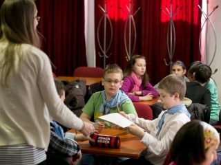 Illemtan vetélkedő az MMK-ban - fotó: Ónodi Zoltán