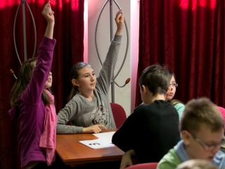 Illemtan vetélkedő az MMK-ban - fotó: Ónodi Zoltán