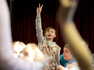 Illemtan vetélkedő az MMK-ban - fotó: Ónodi Zoltán