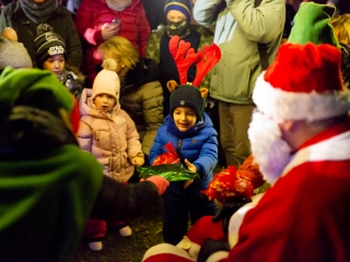 Mikulás Parti Újtelepen (2018) - fotó: Ónodi Zoltán