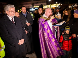 Advent első vasárnapja a főtéren - fotó: Ónodi Zoltán