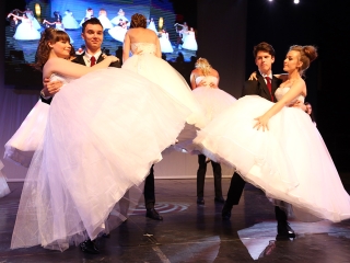 Rudas szalagavató a sportcsarnokban - fotó: Sándor Judit