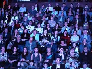 Rudas szalagavató a sportcsarnokban - fotó: Sándor Judit