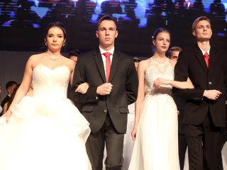 Rudas szalagavató a sportcsarnokban - fotó: Sándor Judit