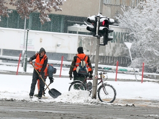 Hótakaró alatt a város - fotó: Sándor Judit