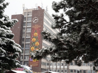 Hótakaró alatt a város - fotó: Sándor Judit