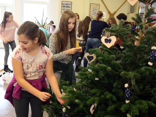 Karácsonyfa díszítő verseny (2018) - fotó: Sándor Judit