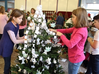 Karácsonyfa díszítő verseny (2018) - fotó: Sándor Judit