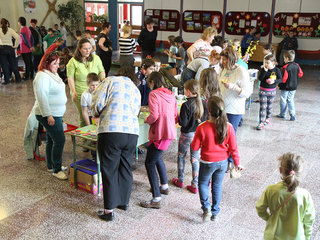 Húsvéti vásár a Dózsa iskolában - fotó: Ónodi Zoltán