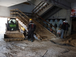 Képek az uszodafelújításról - fotó: Sándor Judit