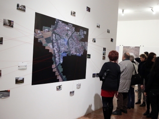 A Fiatalok Fotóművészeti Stúdiójának kiállítása Dunaújvárosról - fotó: Sándor Judit