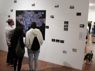 A Fiatalok Fotóművészeti Stúdiójának kiállítása Dunaújvárosról - fotó: Sándor Judit