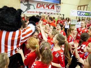 Mezátadó a sportcsarnokban - fotó: Ónodi Zoltán