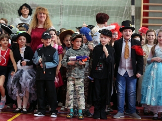 Farsang a Dózsa iskolában (2019) - fotó: Sándor Judit