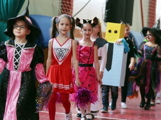 Farsang a Dózsa iskolában (2019) - fotó: Sándor Judit