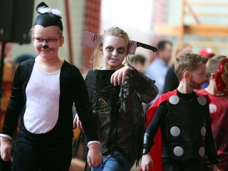 Farsang a Dózsa iskolában (2019) - fotó: Sándor Judit