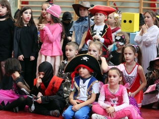 Farsang a Dózsa iskolában (2019) - fotó: Sándor Judit