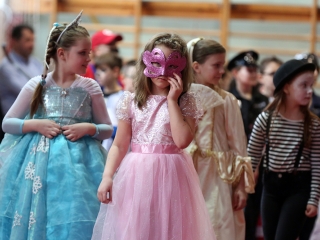 Farsang a Dózsa iskolában (2019) - fotó: Sándor Judit