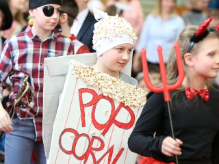 Farsang a Dózsa iskolában (2019) - fotó: Sándor Judit