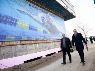 Jó ütemben halad az uszoda felújítása - fotó: Ónodi Zoltán