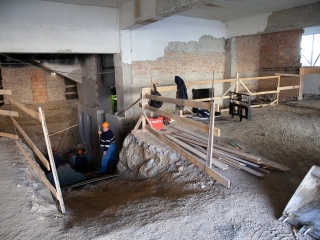 Jó ütemben halad az uszoda felújítása - fotó: Ónodi Zoltán