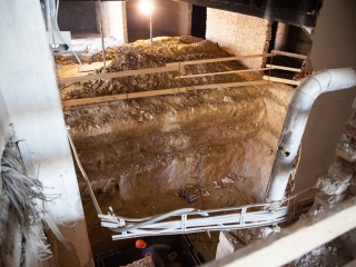 Jó ütemben halad az uszoda felújítása - fotó: Ónodi Zoltán