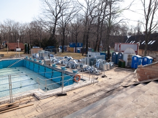 Jó ütemben halad az uszoda felújítása - fotó: Ónodi Zoltán