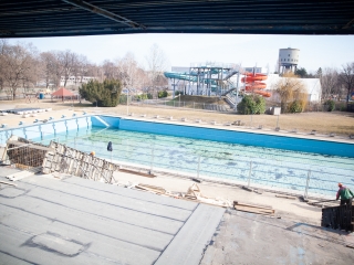 Jó ütemben halad az uszoda felújítása - fotó: Ónodi Zoltán