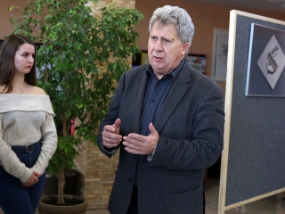 Tárlatvezetés a Pannonban - fotó: Sándor Judit