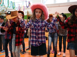 Farsangi bál a Móriczban - fotó: 