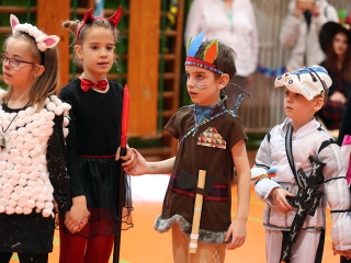 Farsangi bál a Móriczban - fotó: 