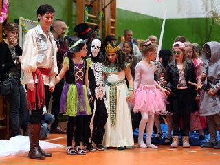 Farsangi bál a Móriczban - fotó: 