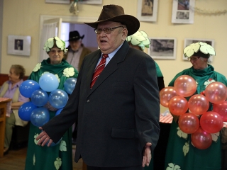 Nyugdíjasok farsangja Pentelén - fotó: Sándor Judit