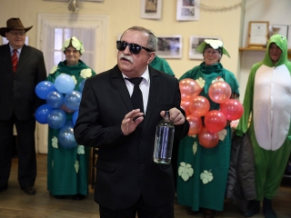 Nyugdíjasok farsangja Pentelén - fotó: Sándor Judit