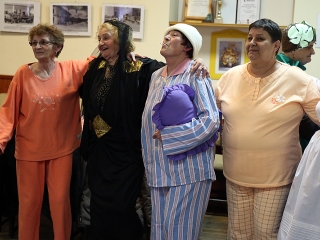 Nyugdíjasok farsangja Pentelén - fotó: Sándor Judit