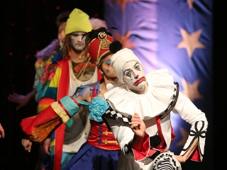 Táncirkusz - Premier a Bartókban - fotó: Sándor Judit