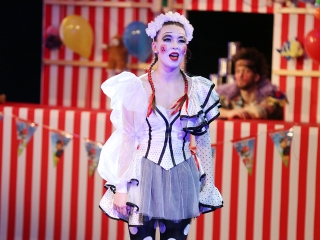 Táncirkusz - Premier a Bartókban - fotó: Sándor Judit