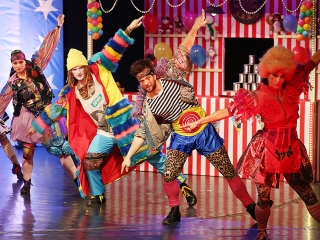 Táncirkusz - Premier a Bartókban - fotó: Sándor Judit