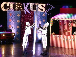 Táncirkusz - Premier a Bartókban - fotó: Sándor Judit