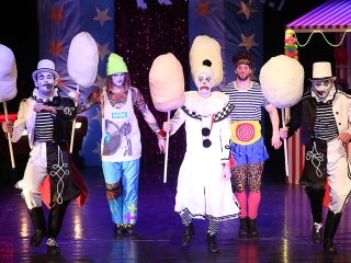 Táncirkusz - Premier a Bartókban - fotó: Sándor Judit