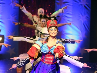 Táncirkusz - Premier a Bartókban - fotó: Sándor Judit