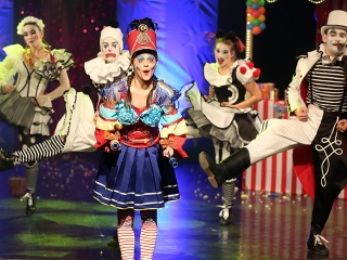 Táncirkusz - Premier a Bartókban - fotó: Sándor Judit