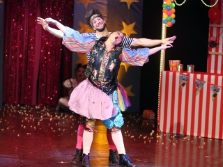 Táncirkusz - Premier a Bartókban - fotó: Sándor Judit