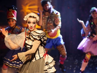 Táncirkusz - Premier a Bartókban - fotó: Sándor Judit