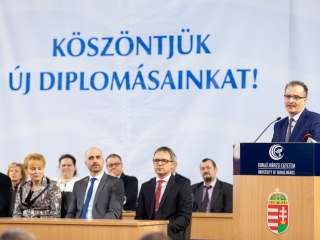 Diplomaátadó az egyetemen (2019. március) - fotó: Ónodi Zoltán
