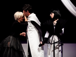 Társak - Premier a Bartókban - fotó: Ónodi Zoltán