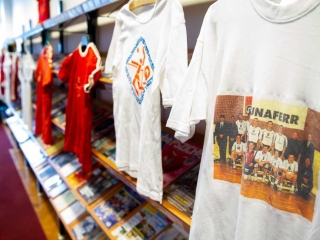 Könyvbemutató a könyvtárban - fotó: Ónodi Zoltán