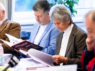 Könyvbemutató a könyvtárban - fotó: Ónodi Zoltán